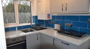 Brampton Luxury Annexe Apartment - Image 4