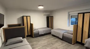 Hostel P16 - Image 5