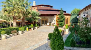 PalmaNova Resort - Image 2