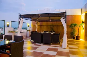 Hotel Lineage - Image 5