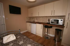  Central Studios Gloucester Road by Rooms Booked - Free Parking - Image 4