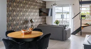 La Villa Perchée, Appartements Élégants, sauna Privé, sport, terrasses et Vue Panoramique, Parking protégé, proche PARIS - Image 2