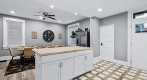 Spacious Modern 5BR Home Near Downtown St Louis - Image 4