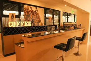 88 Airport Lounge - Image 3
