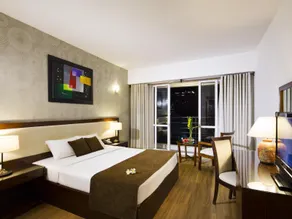 Starlet Hotel - Image 2