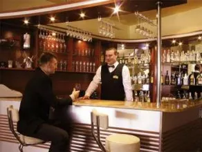 Biały Dom Henlex Hotel Restauracja - Image 4