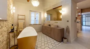 DORA Modern apartment with steam fireplace and freestanding bathtub, , 4 people - Image 2