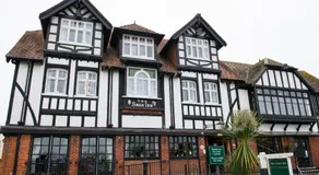 The Swan Inn by Innkeeper's Collection - Image 4