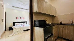 BluO Studio DLF CyberCity - Kitchen, Balcony, Lift - Image 5
