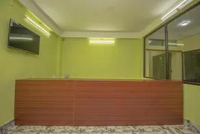 Collection O Relax Hotel - Image 3