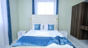 Serene Coastal Suites - Image 2