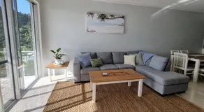 Coco 54 Airlie - Image 2
