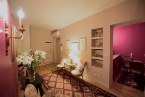 Porta Palace Apartments - Image 5