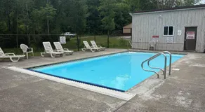 Modern Lakeview Escape - Image 4
