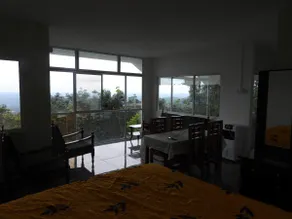 Hilltop Homestay - Image 3