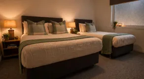 Queensly Cottage - Image 2