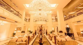 Apricot Hotel - Image 4