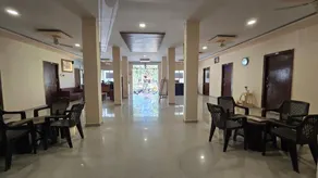 HOTEL MAHESHWARI GREEN 'S - Image 3