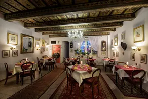 Red Lion  - Image 2