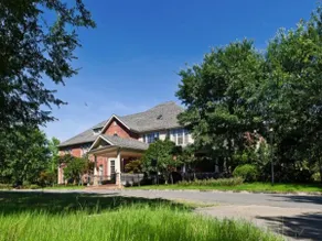 Nanjing Jinling Riverside Hotel - Image 5