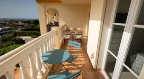 Sunny 2BR Apartment Near Faro Beach with Balcony - Image 3
