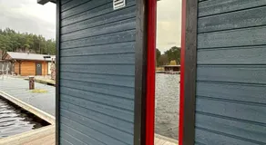 StagHorn floating river house - Image 5
