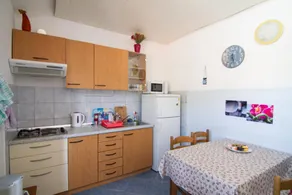 Apartment Marko A3-Veliki Stomorska, Island Solta - Image 2