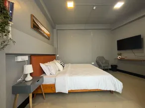 Iris Service Apartment - Image 2