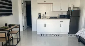 Luxury Stay Near Hard Rock Stadium - Image 3