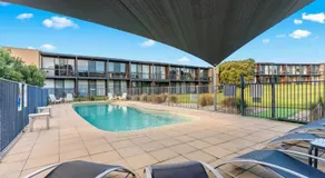 Moonah Links Apartments - Fairway Views, Golf, Hot Springs - Image 3