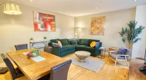 Stunning Central Lincoln Apartment - Parking - Image 3