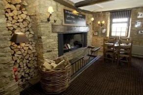 The Bird In Hand Inn, Witney - Image 3