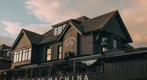 Deus Ex Machina Hotel - Image 3