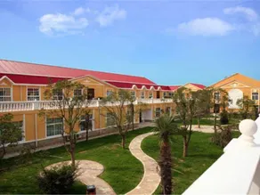 Zhengzhou Huanghe Valley Hot Spring Hotel (Fengle Farm) - Image 4