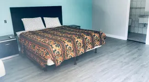 Rocky Inn Motel - Image 4