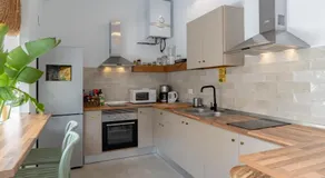 The Urban Jungle Hostel - Image 3