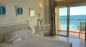 Apartahotel CHINASOL con Parking - Image 2