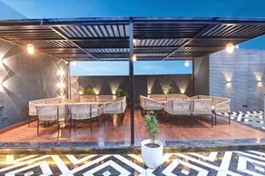 Saltstayz Select - Pitampura - Image 5