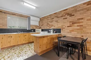 Burringa Garden Motel - Image 4