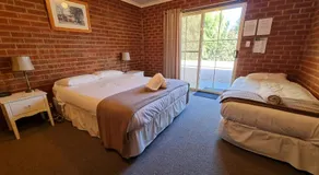 Dargo Hotel - Image 2