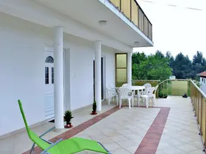 Apartment and pool Nika - Image 5