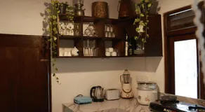 Rich Ceylon house - Image 2
