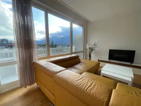 Modernes Luxus Apartment direkt neben Shopping und Bus - Image 2