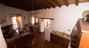 Linos Inn - Image 3