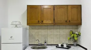 Green Apartment - Image 5