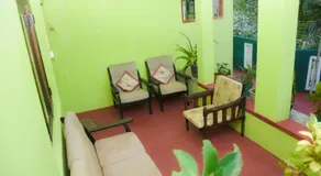 Green Woods Guest - Image 3