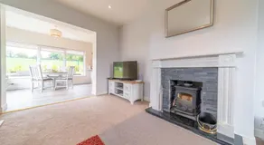 2 BED WATERFRONT PROPERTY - CLOSE TO COURTMACSHERRY - Image 2