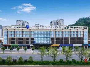 Hilton International Hotel - Image 5