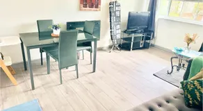 Park & Stay Maisonette - Image 3