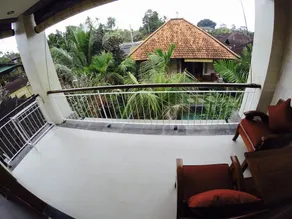 Cahyatika Bed & Breakfast - Image 3